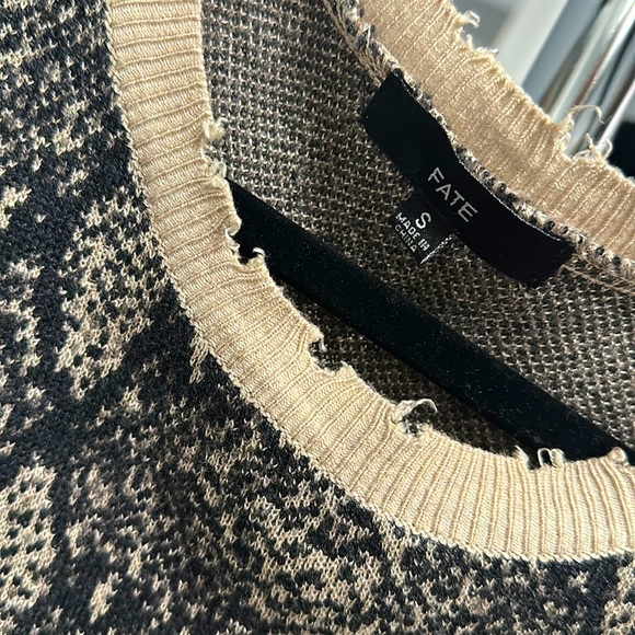 FATE size small distressed snake skin sweater. - Picture 2 of 5